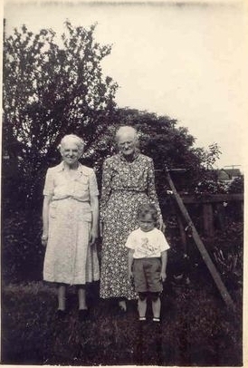 Marie Hurrell Shepler and Louise Hurrell Silcox