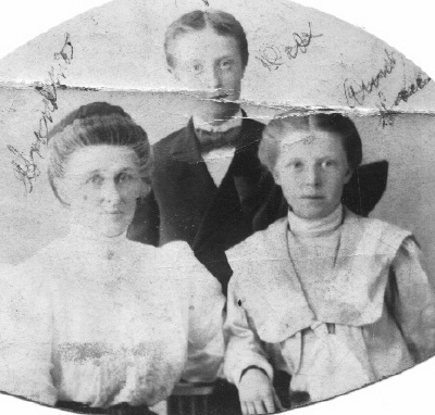Eleanor (Potter) Silverthorn with son George & daughter Grace