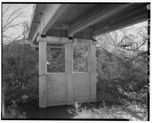 9. VIEW OF SOUTH PIER AND ABUTMENT - La Verkin Creek...