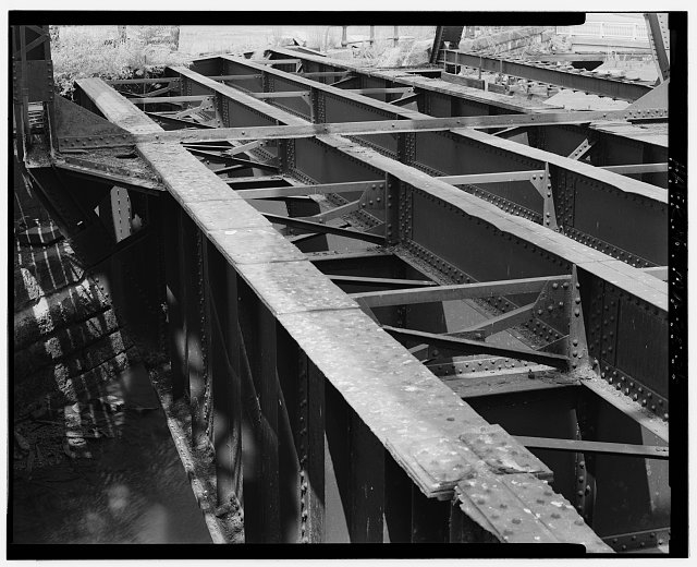 Detail of track girder of inactive east span. View north...