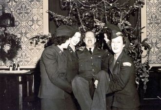 USO Christmas Fun - Unit 440