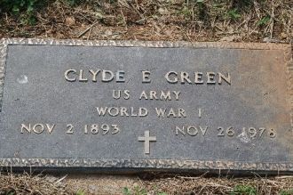 Clyde Green gravestone