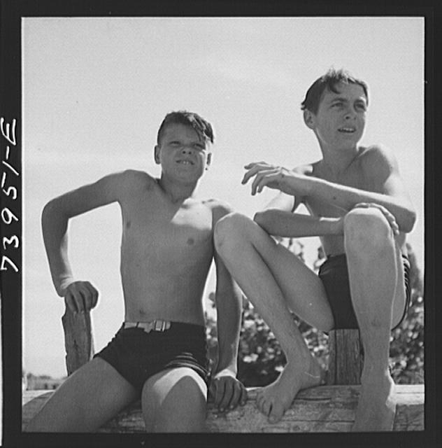 Rupert, Idaho. Schoolboys in swimming