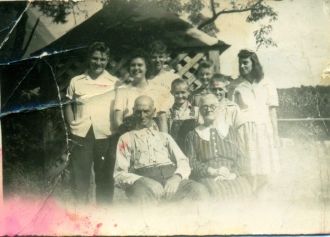 George Kerbo, Martha Carter, & grandchildren