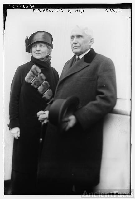 F.B. Kellogg & wife