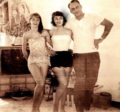 Donald William Vary, electrical engineer, w/ daughters Lynda (l) and Judyth. 