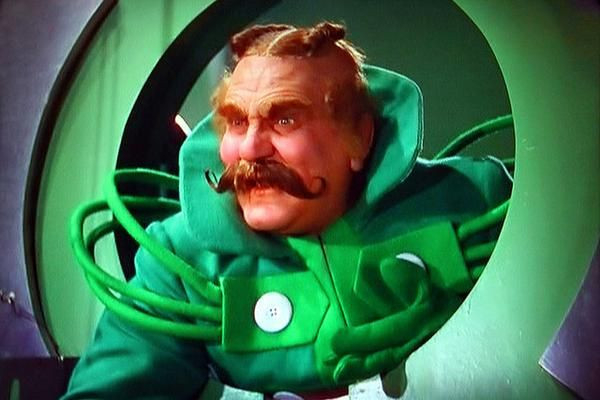 Frank Morgan as The Wizard of Oz.