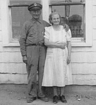 Walter & Rose Galgoczi, Rosbush, MI