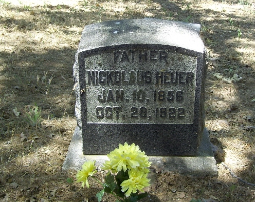 Nikolaus Heuer Headstone