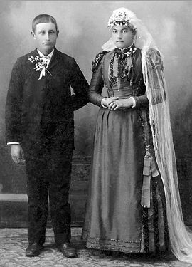Nicholaus and Mary (Dehen) Barthel, 1893