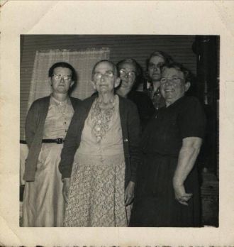 Martha, Trixie, Susie, & Pearl Gunter