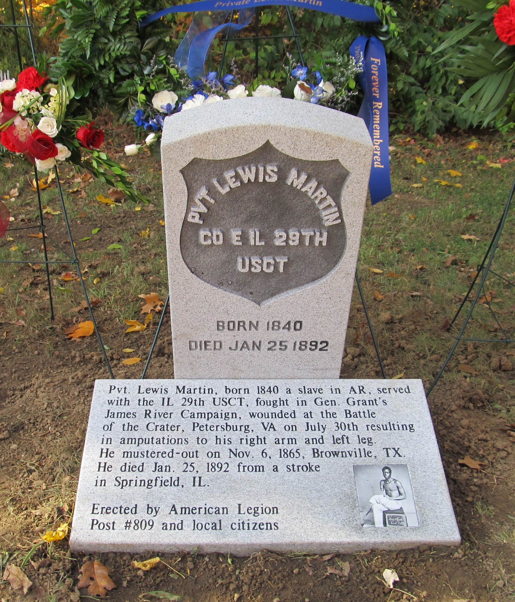 Private Lewis Martin Gravesite