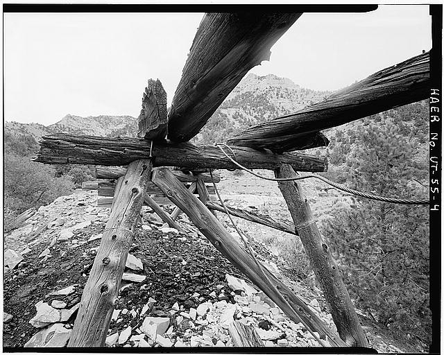 4. DETAIL VIEW OF TRESTLE SUPPORT, LOOKING NORTHWEST -...