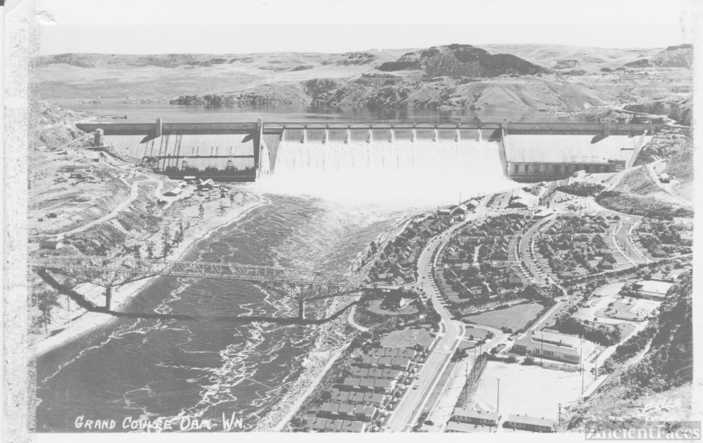 Grand Coulee Dam
