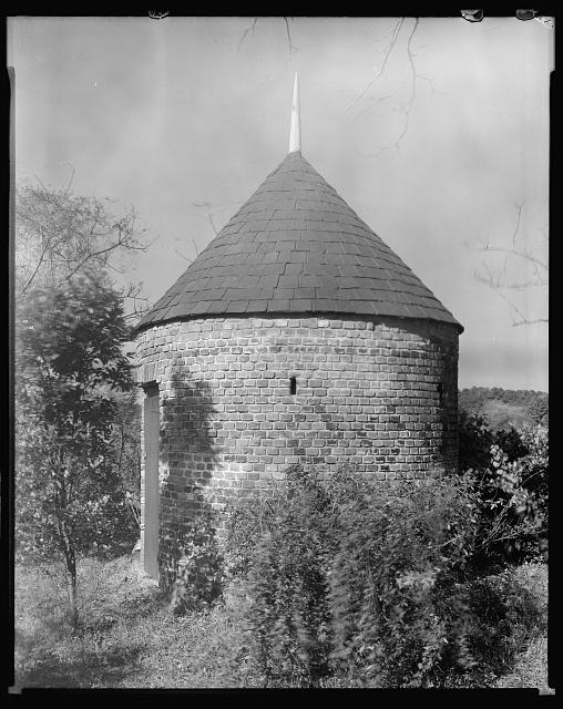 Boone Hall, circular building on grounds, Mount Pleasant...