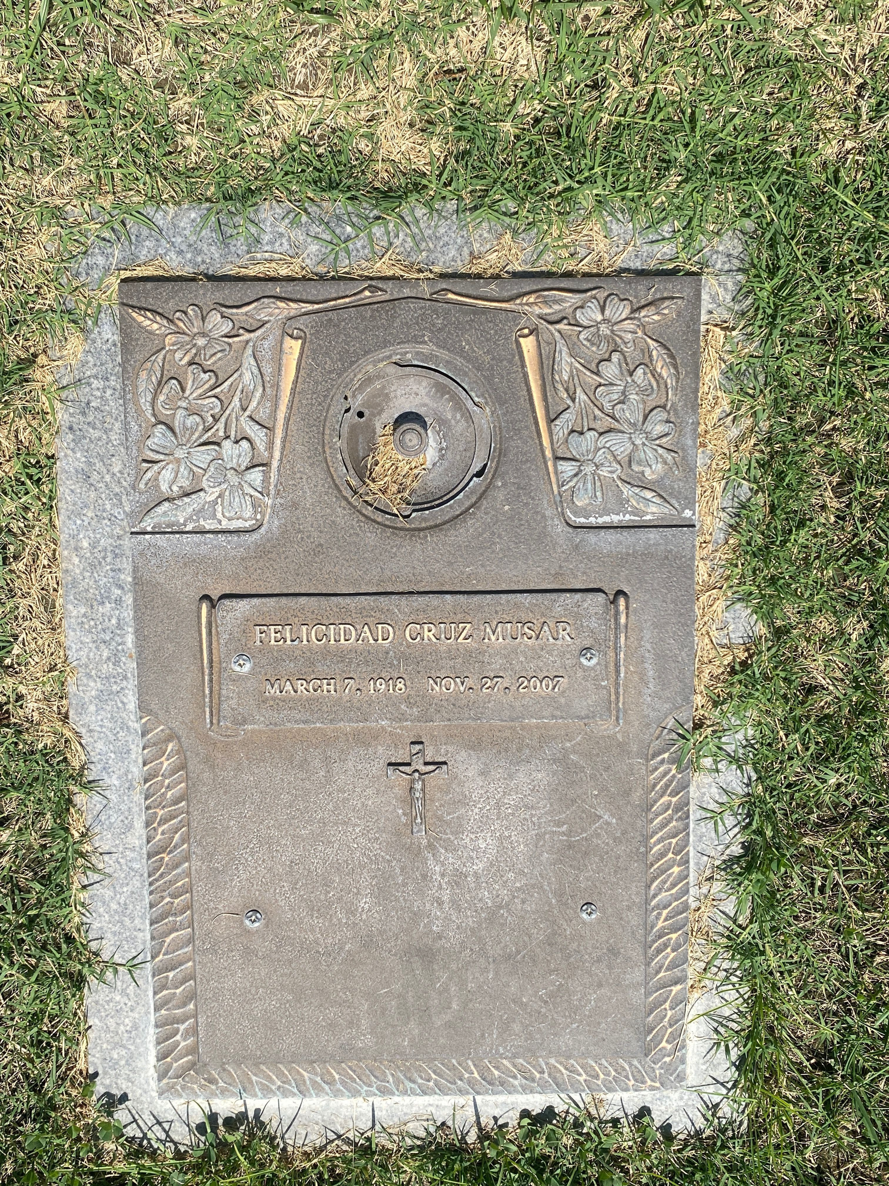 Felicidad Musar Gravesite