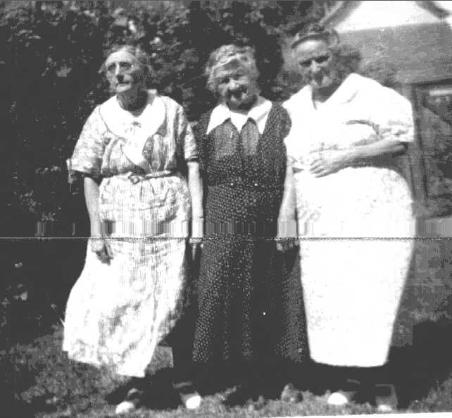 Aunt Polly, Aunt Clara, Aunt Lizzie