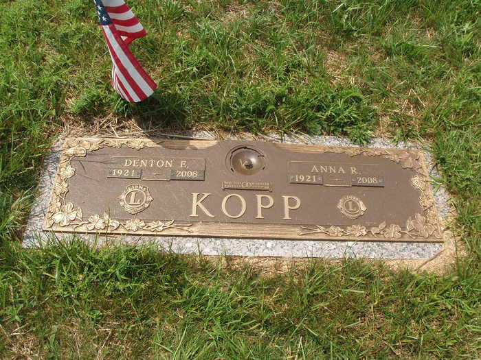 Denton and Anna Kopp gravesite