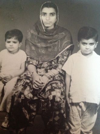 Nubeel T Alvi, mother and brother
