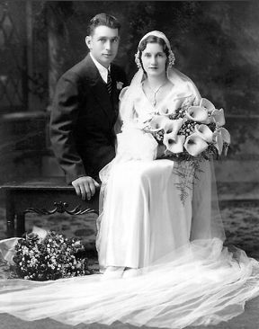 Gerald and Agnes (Schmitz) Lenz, 1932