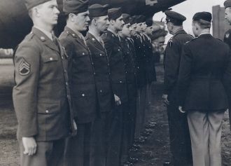 B-17 Crew (Chennaults Pappy) & General Eisenhower