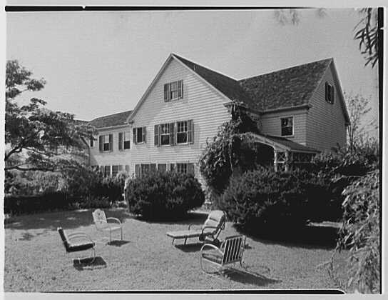 Dr. Miller, residence in Niantic, Connecticut. Neighbor's...