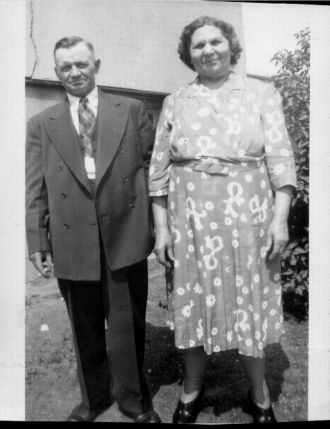 John & Sophie (Kamic) Medwick, New Jersey 1947
