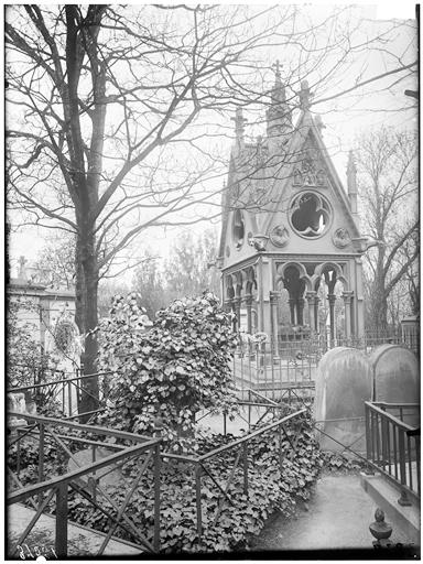 Abelard et Heloise's tombstone