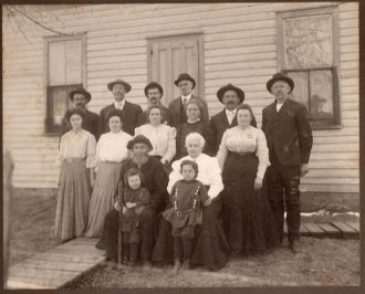 Giles & Cyrena Livingston Family, 1908