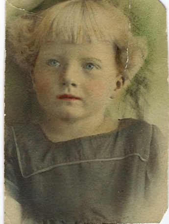 Elena Russell as Young Child 