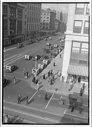 Crowds of people. Pedestrians crossing at 11th and F Sts. I