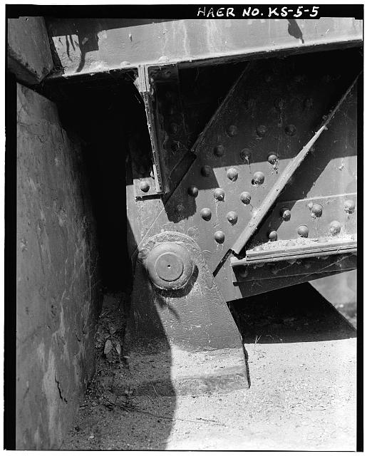 5. CAST STEEL BOLSTER--SOUTH ABUTMENT - Enterprise Parker...