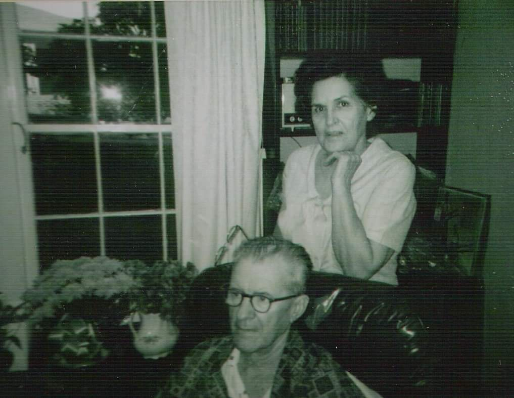 Illiam and Rexie Ann (Fields) Phillips