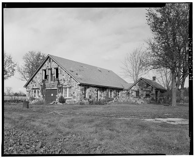 MAIN FACADE AND SOUTH WALL OF BARN LOOKING NORTHWEST -...