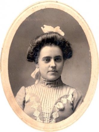 unknown 1899 female