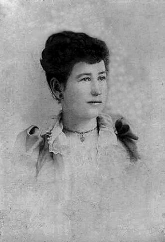 A photo of Elizabeth (Loomer) Hannon 