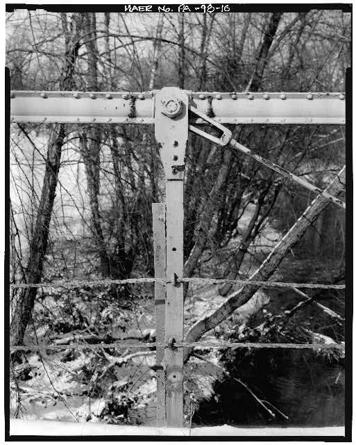 10. DETAIL VIEW OF UPPER JOINT, NORTH TRUSS -...