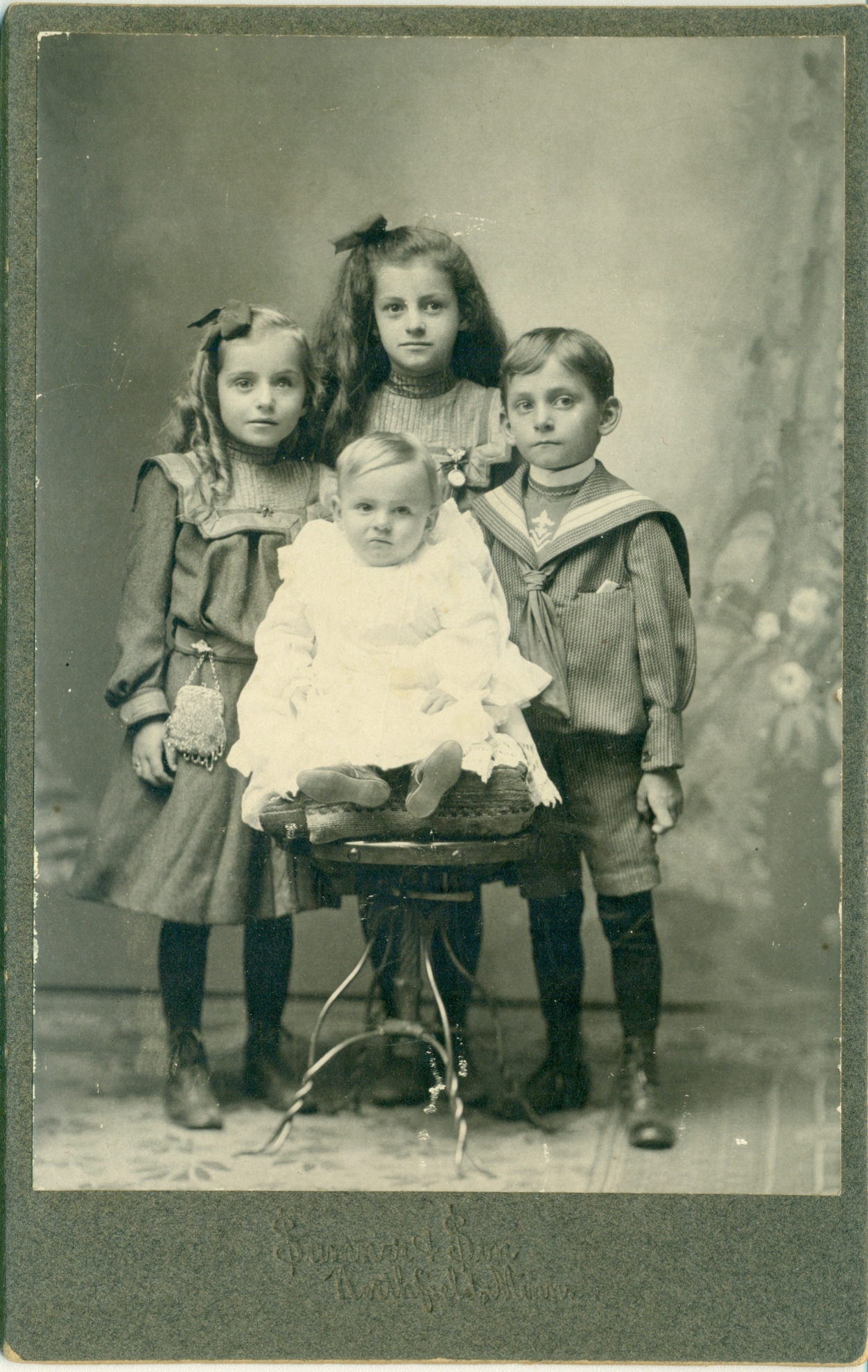 Jordan & Katherine Zanmiller Family, Minnesota 1902