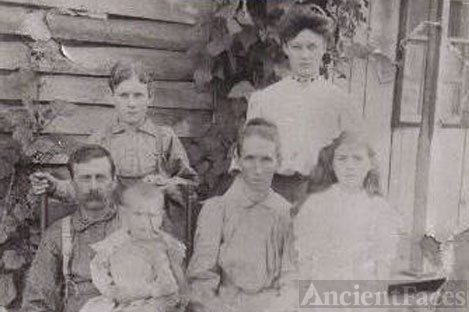 David Martin and Arvilla Ray Jessee and family