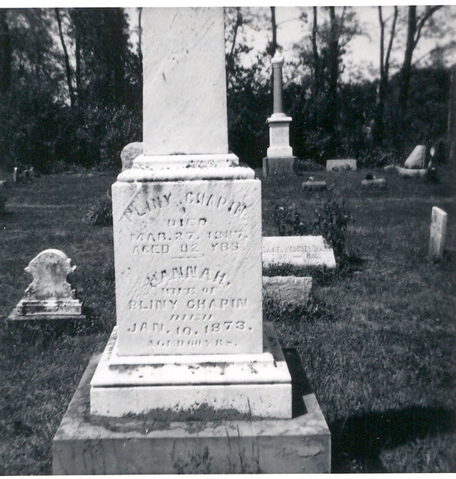 Pliny Chapin & Hannah Smith gravestone