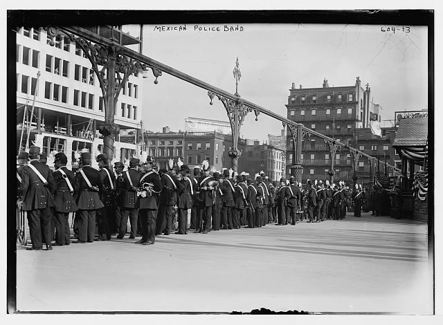 Mexican police band, New York