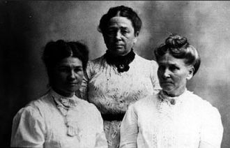 Eunice, Marianne, and Helen Loudon