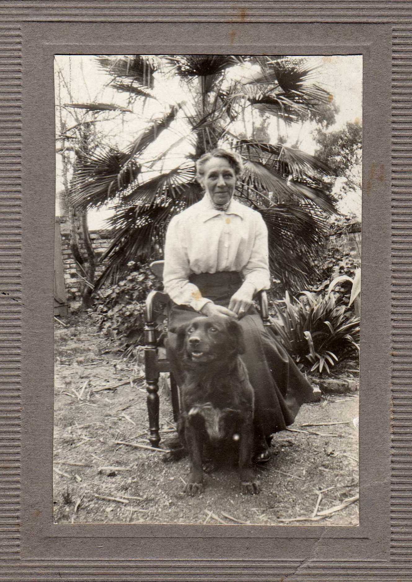 Esther Louisa (Tott) Bragge