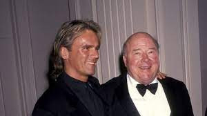 Richard Dean Anderson and Dana Elcar.