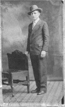 Floyd Earl Nichols