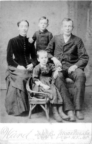 Guy and Henrietta Torrey family portrait