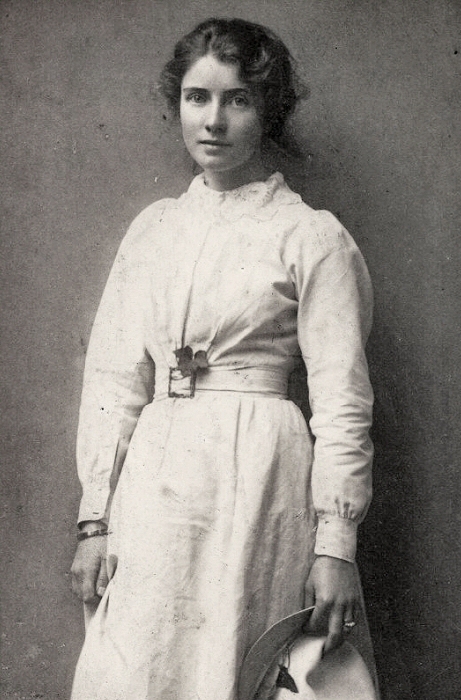 Edna Waugh 002