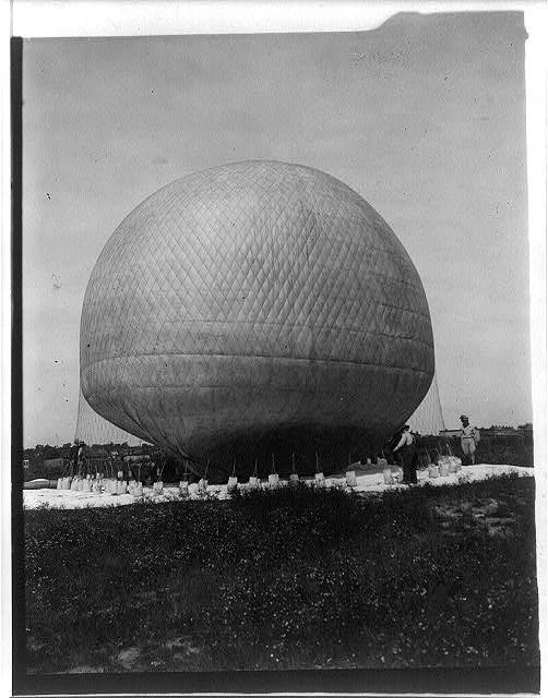 Balloon, at Ft. Myer, Va., during Signal Corps...