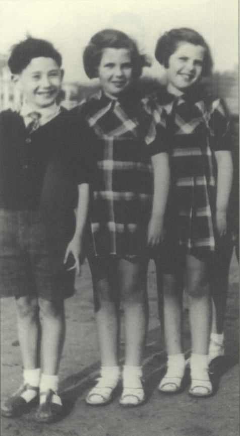 Arlette and Liliane Bloch
