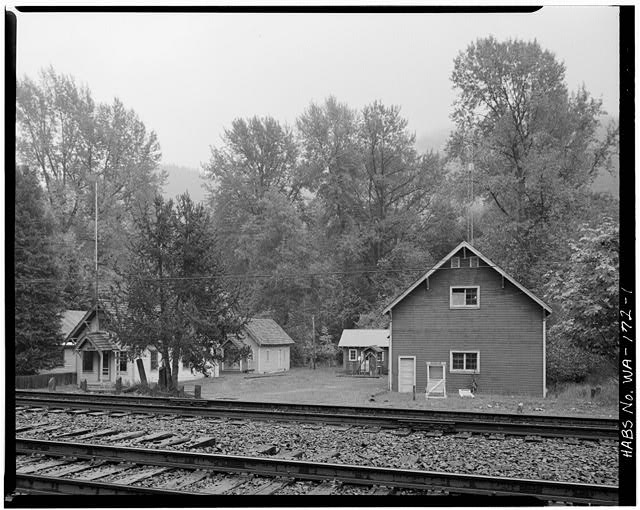 1. GUARD STATION, LOOKING SOUTHEAST - Lester Guard...